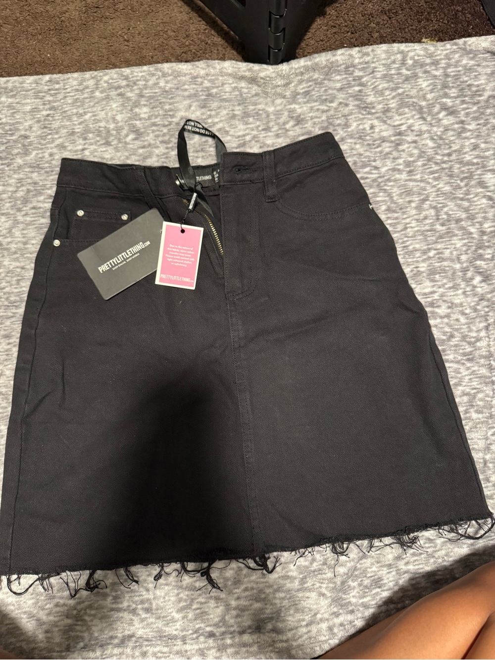 PrettyLittleThing Black Frayed Hem Denim Mini Skirt